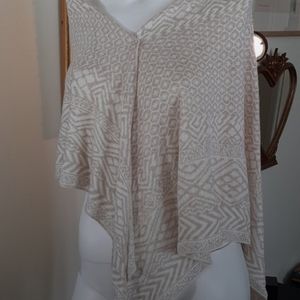 Bcbg Max azria shawl